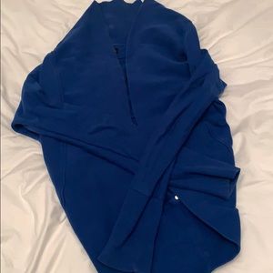 Blue sweater, similar to dierdrot sweater